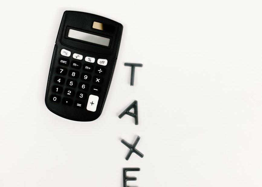 Illustration of How Capital Gains Are Taxed Differently Depending on Holding Period