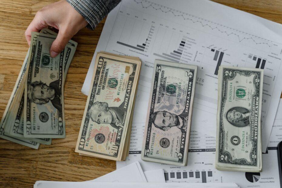 Illustration of The Case for Building Multiple Income Streams Alongside Investments