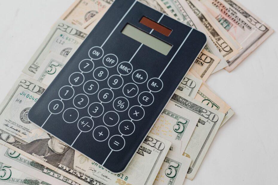 Illustration of Why Opportunity Cost Deserves More Attention in Financial Decisions
